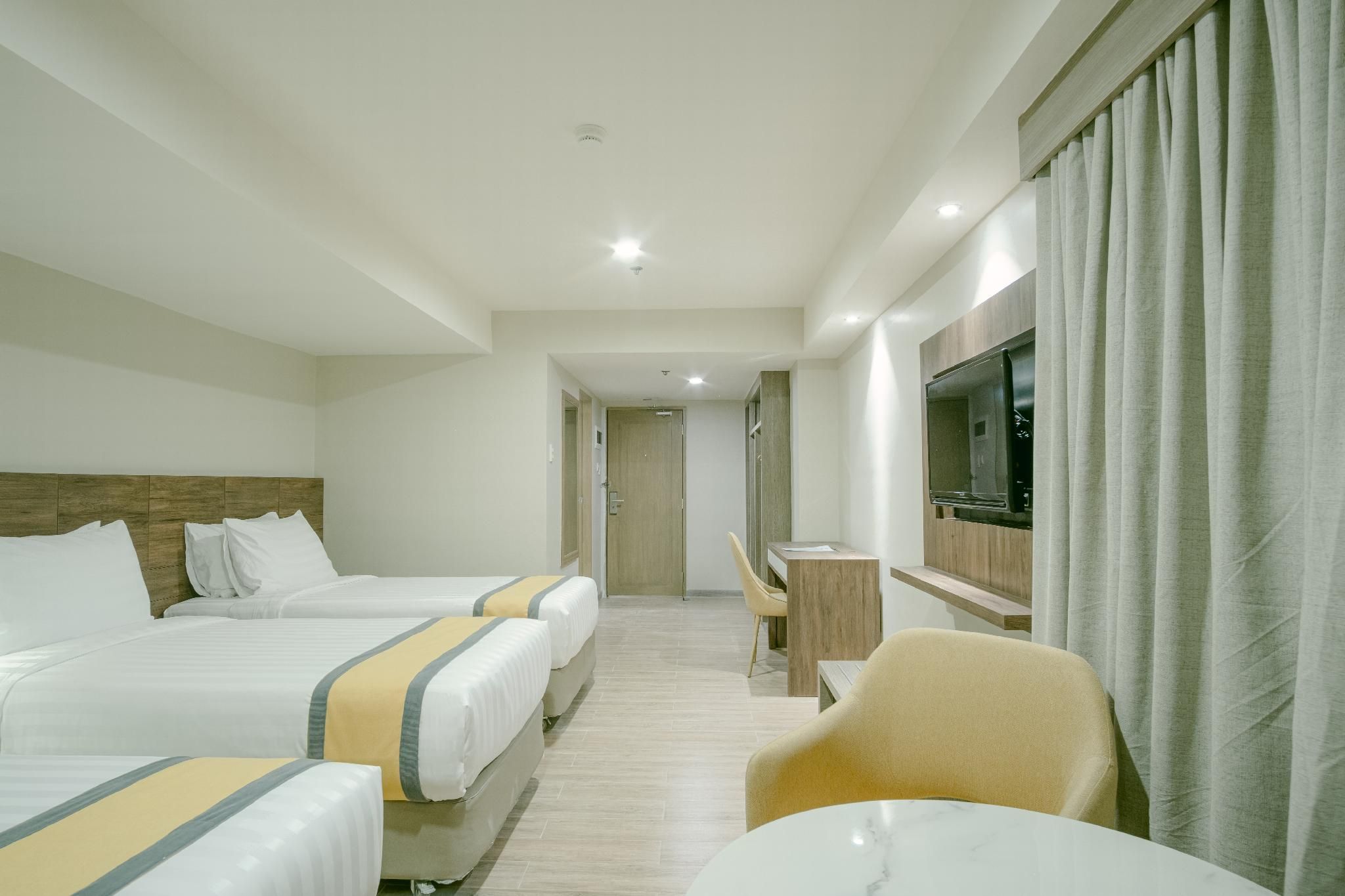 3 SINGLE BEDS,NON SMOKING