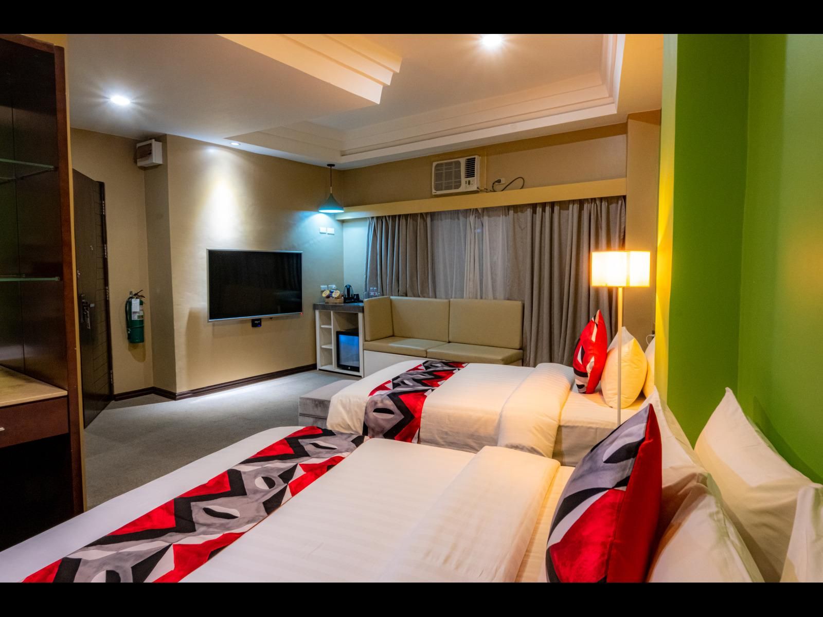 Family Room for 5 People - Non-Smoking