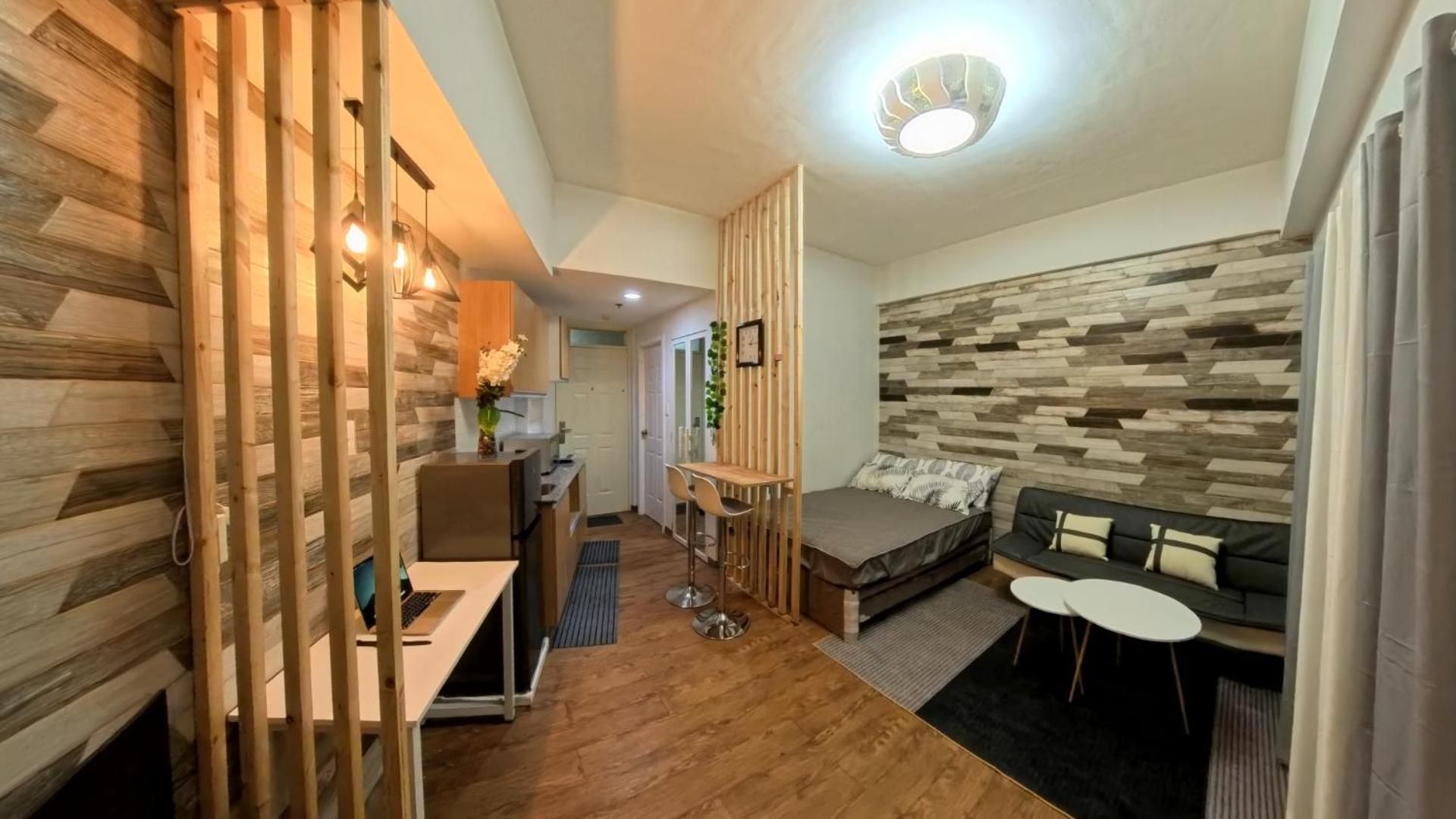 Studio with Balcony