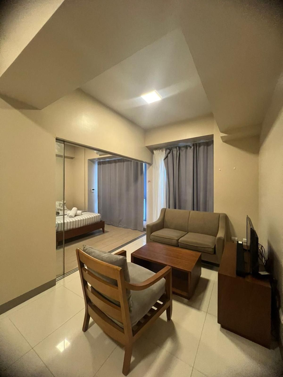 Studio with Balcony