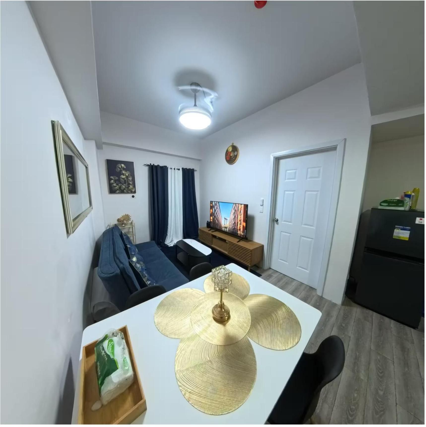 One-Bedroom Apartment with Pool View