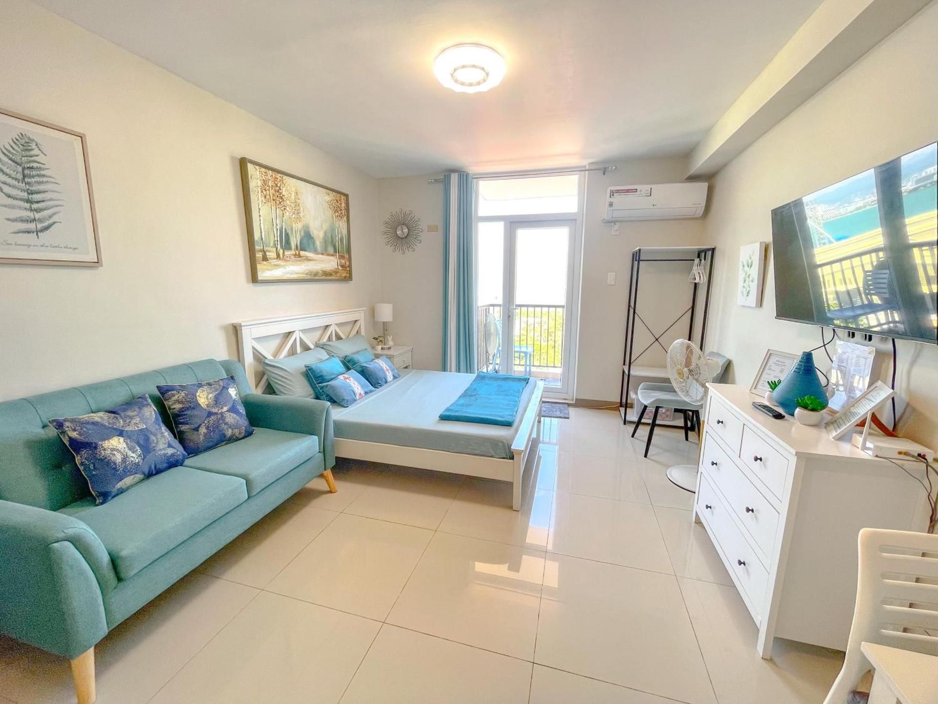 Studio with Sea View