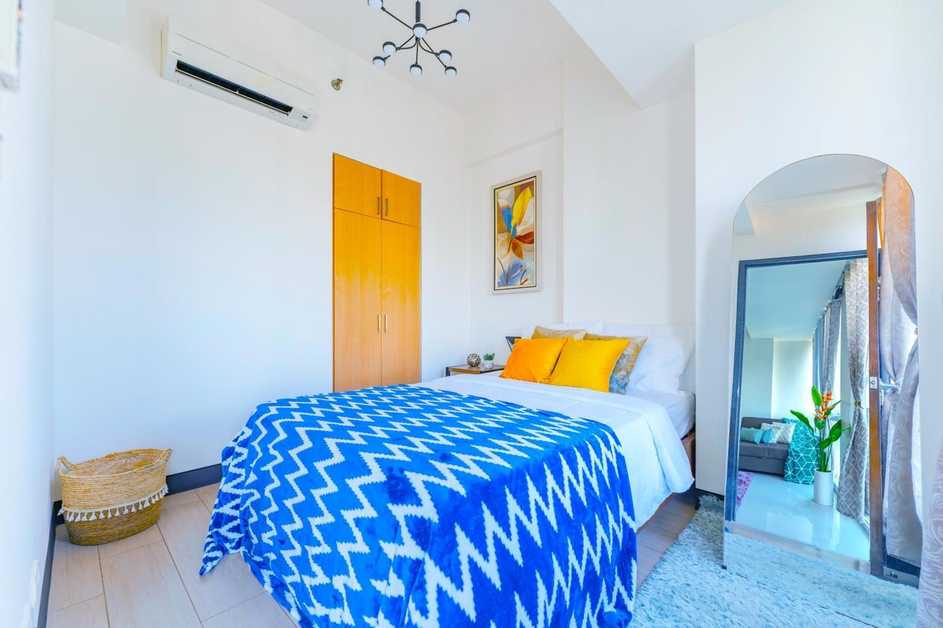 Apartment with Balcony
