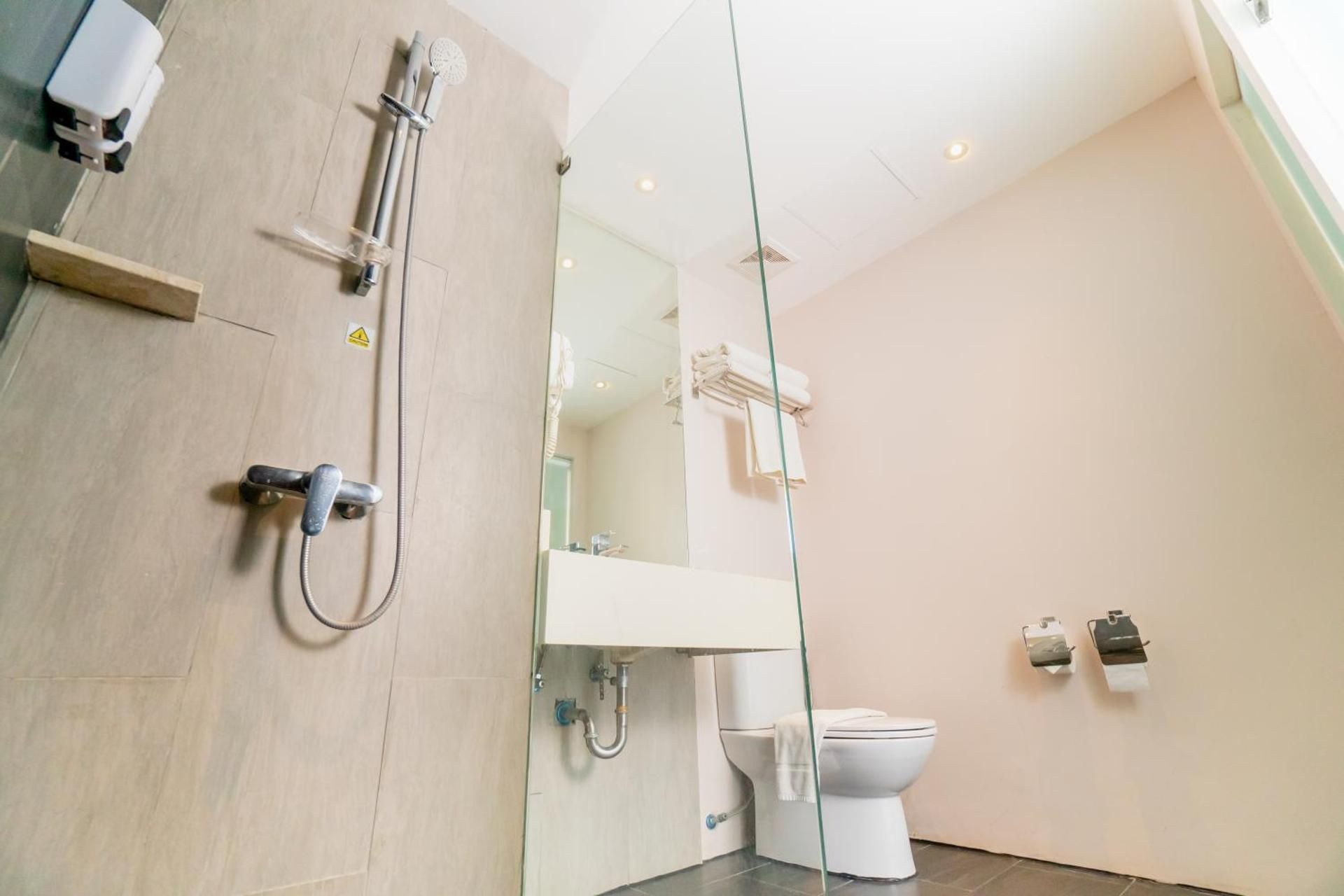 Standard Room, Wall View