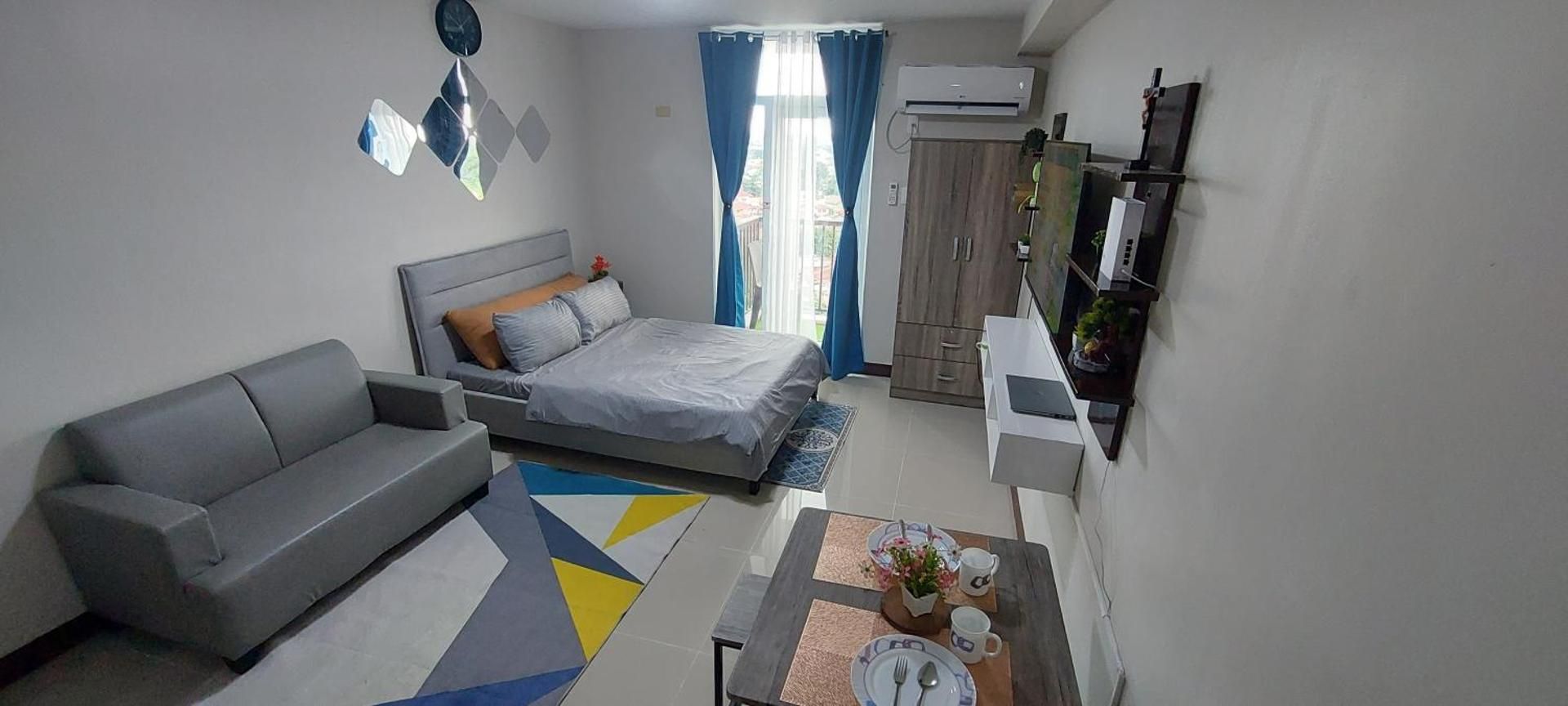 Studio with Balcony