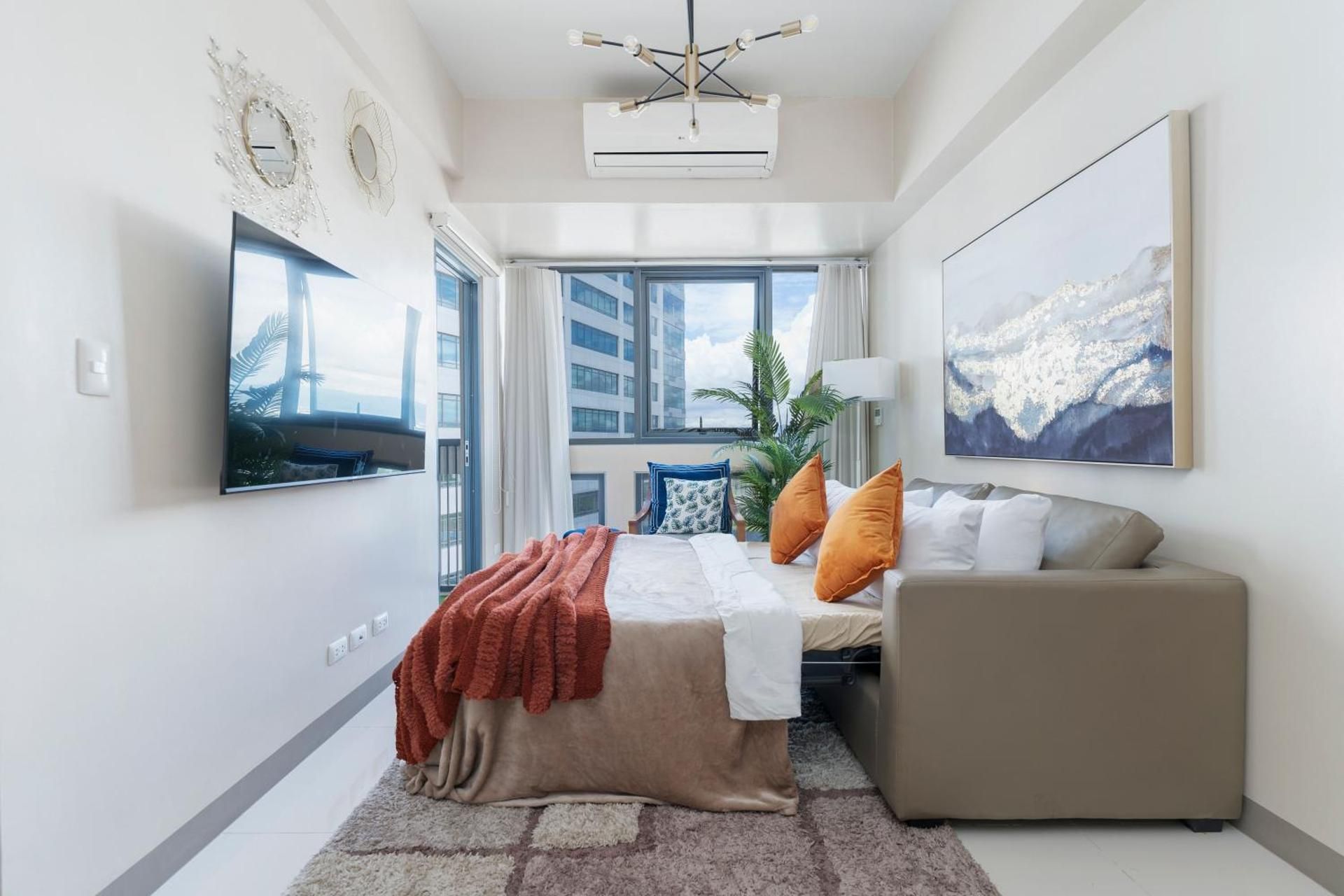 DELUXE APARTMENT