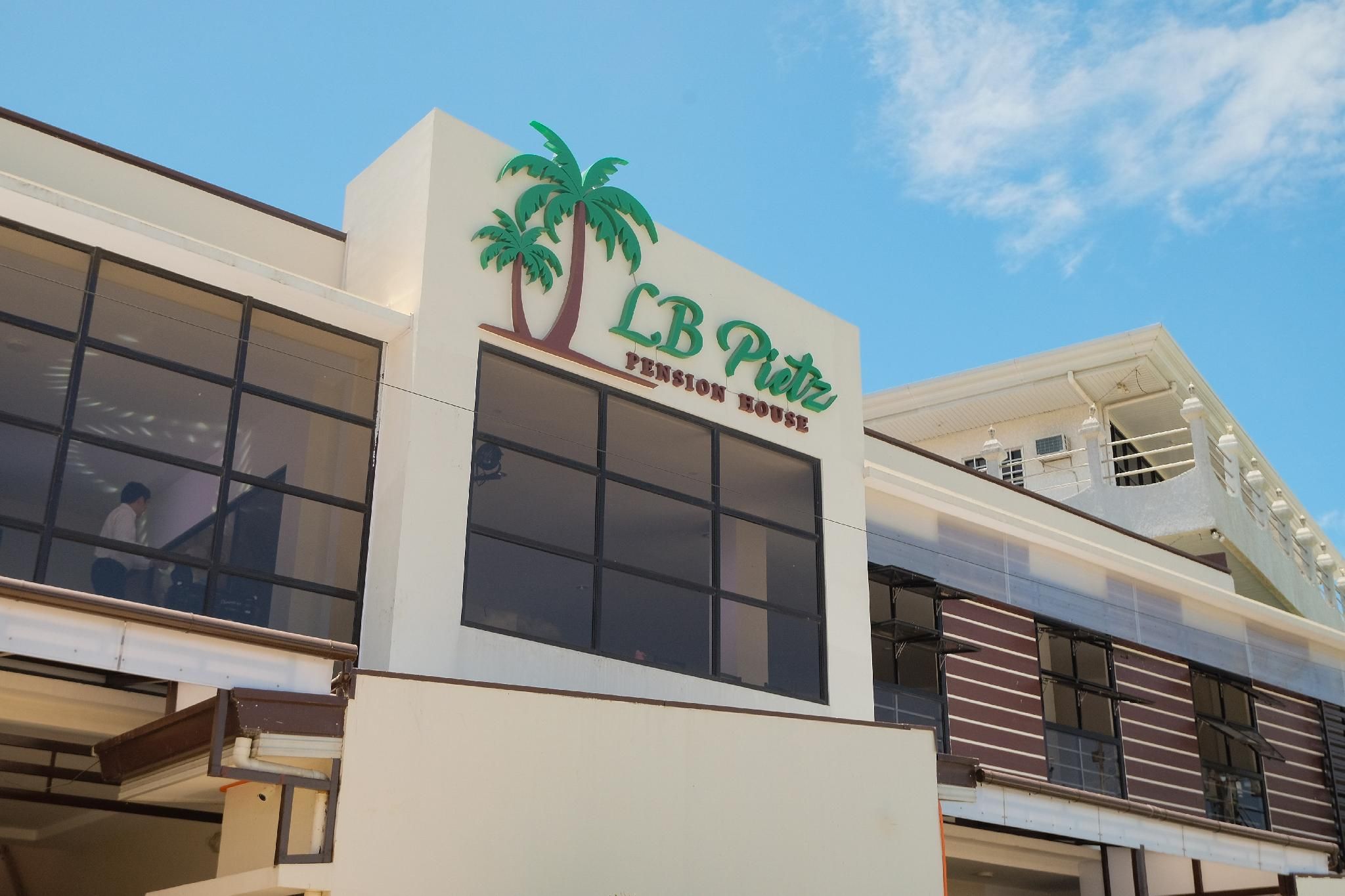 LB Pietz Pension House