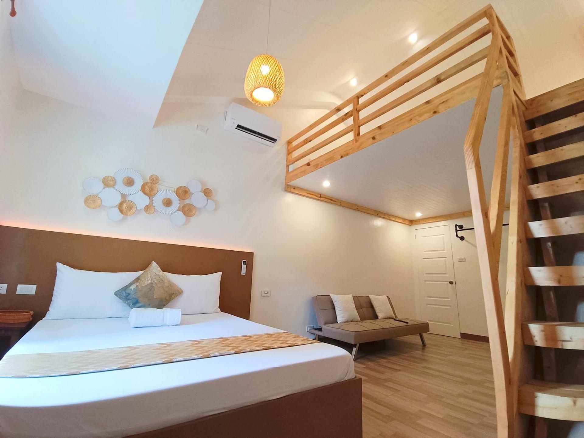 Deluxe Family Room