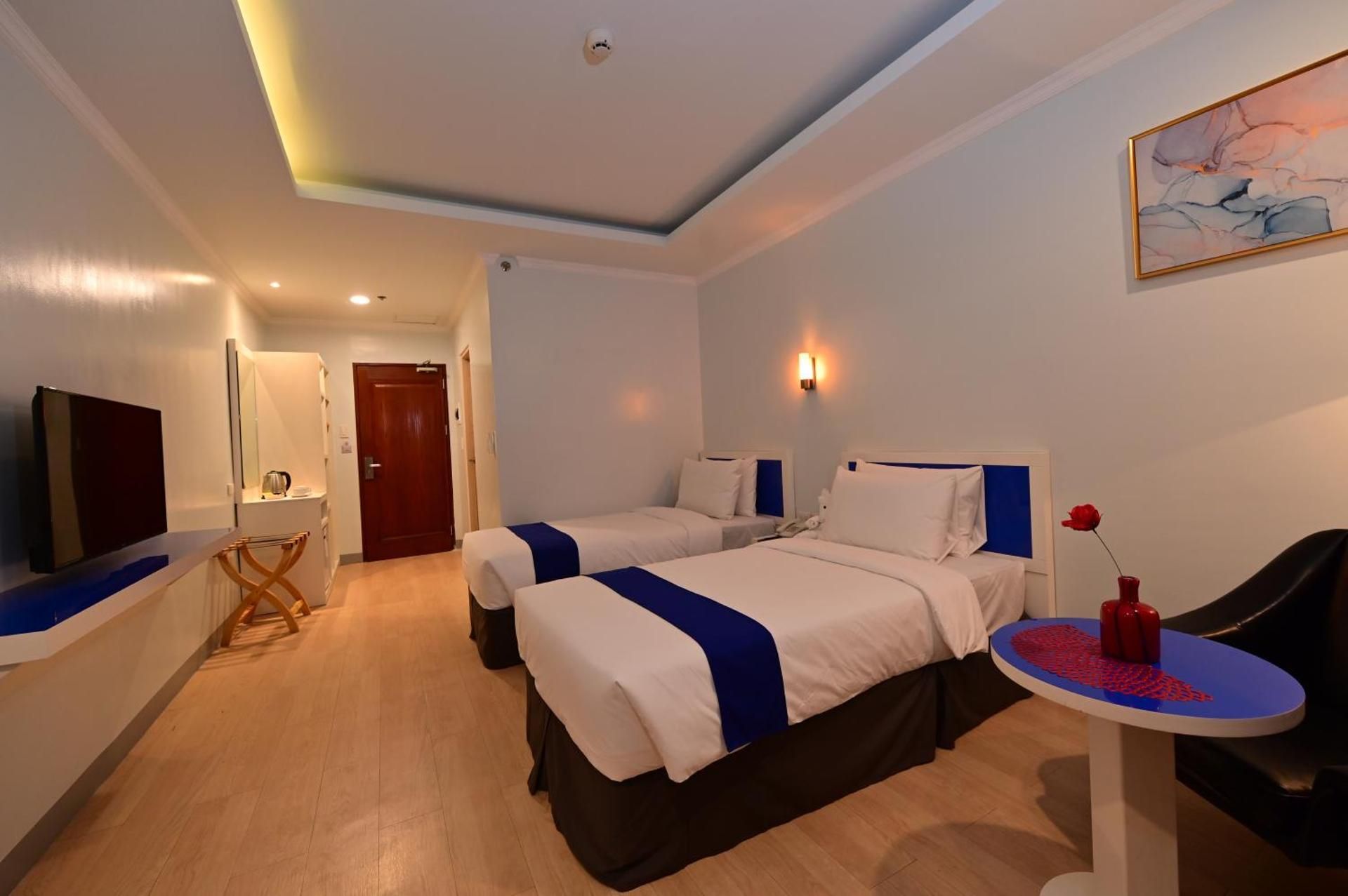 Deluxe Queen Room