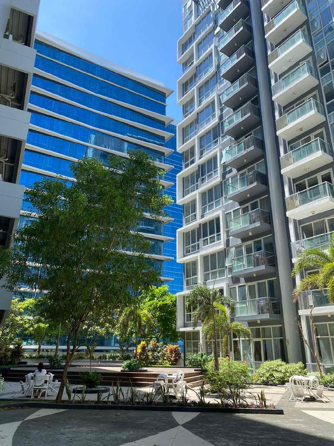 One Pacific Residence SeaView Condo Mactan Newtown