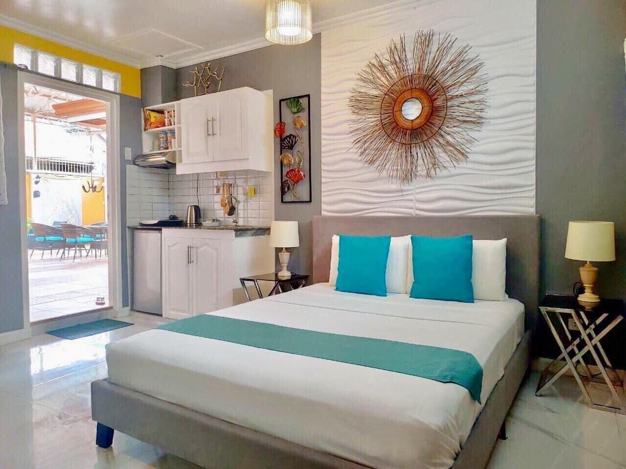 Studio Suite with Kitchenette