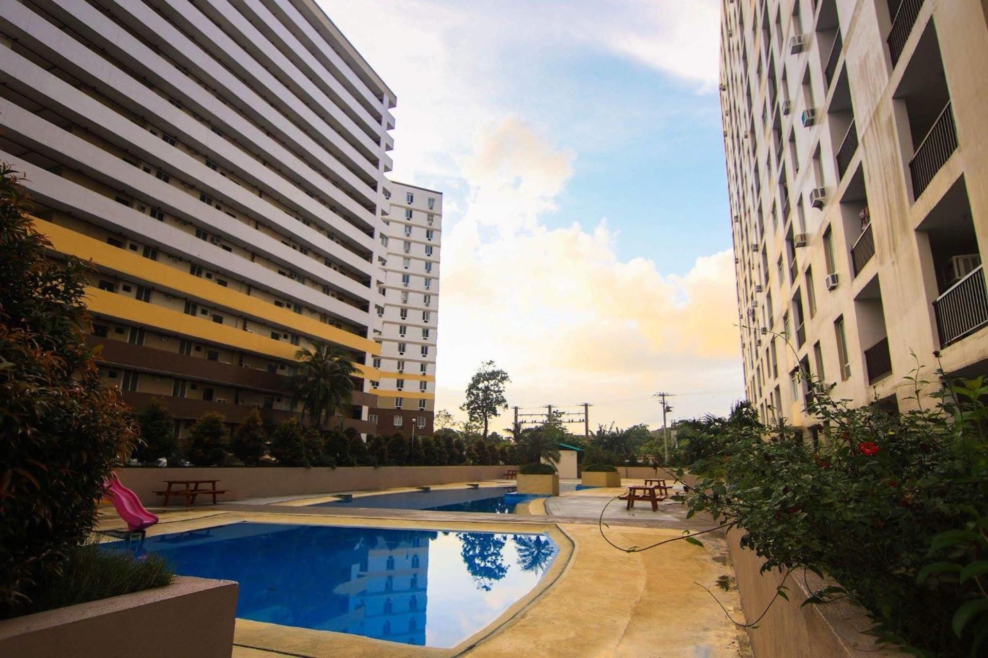 Mak'z Condo Place