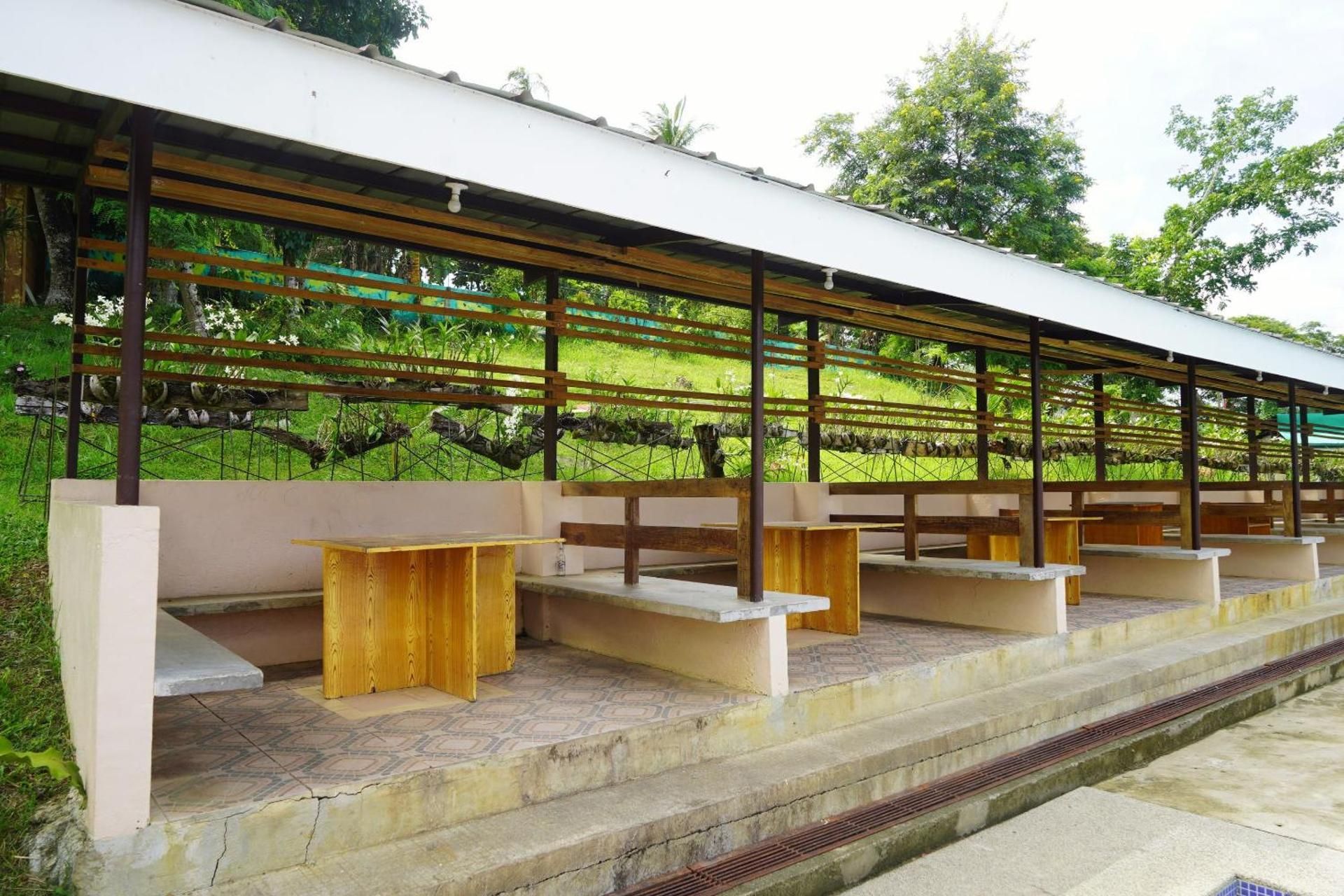 Hidden Valley Organic Farm Resort