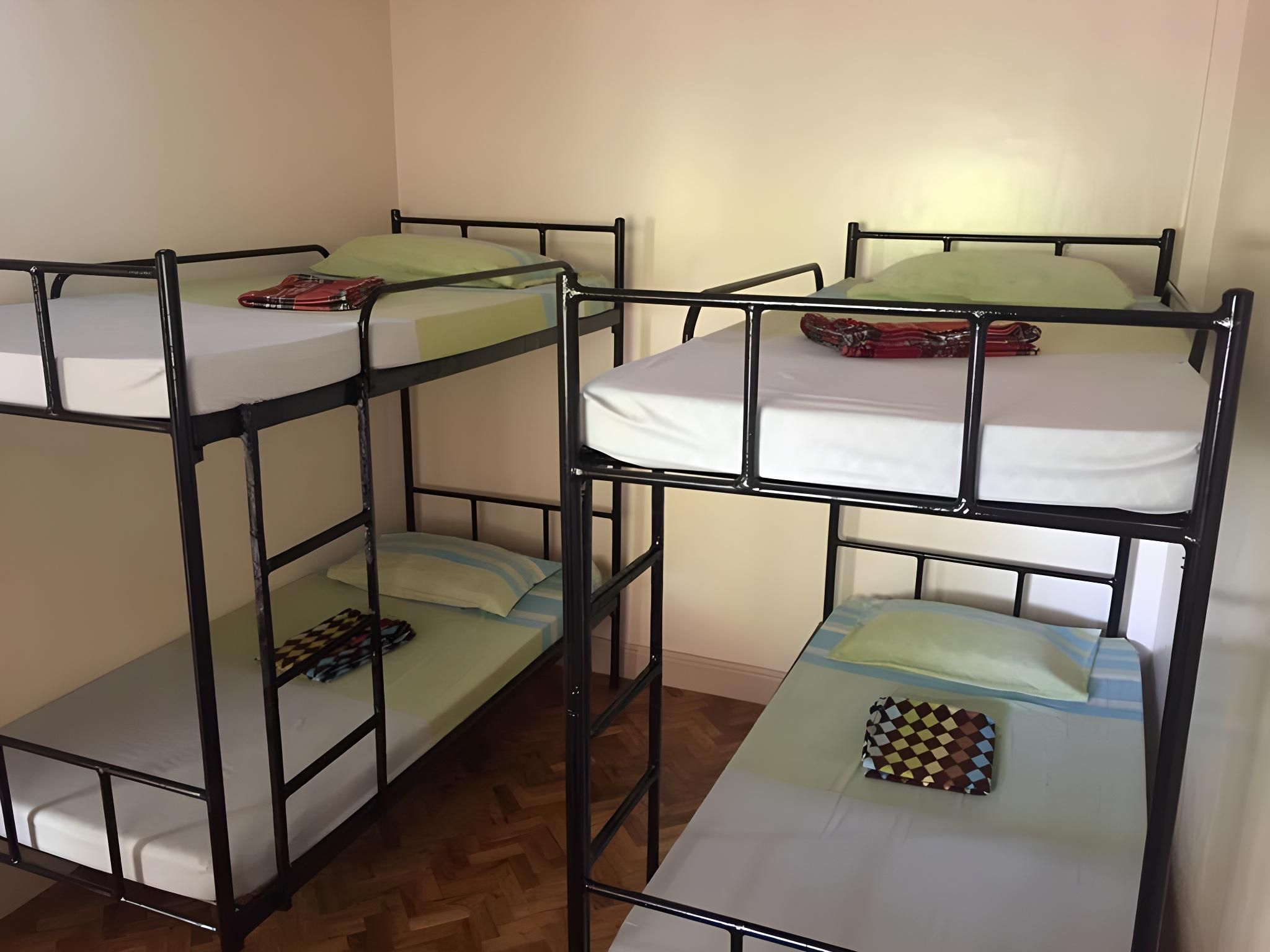 Lambug Beach Homestay Dormitory Room with Single Bed