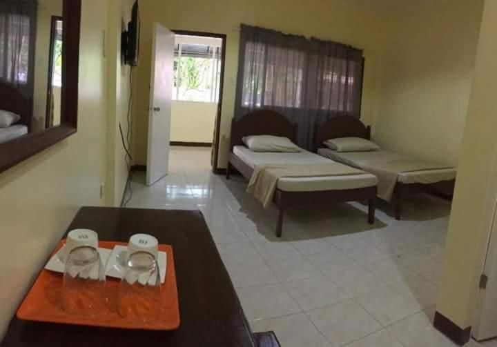 Johann Ritz Place Economy 3