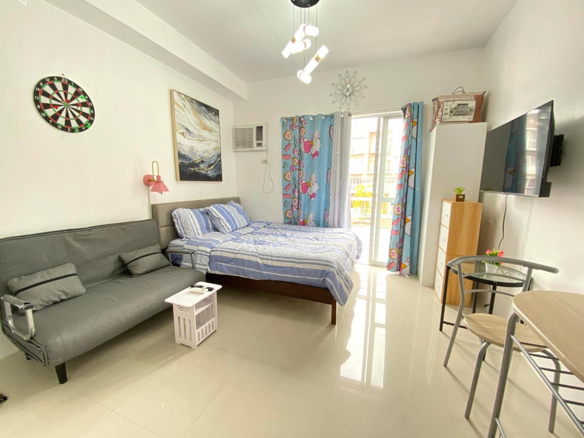 Studio with Balcony