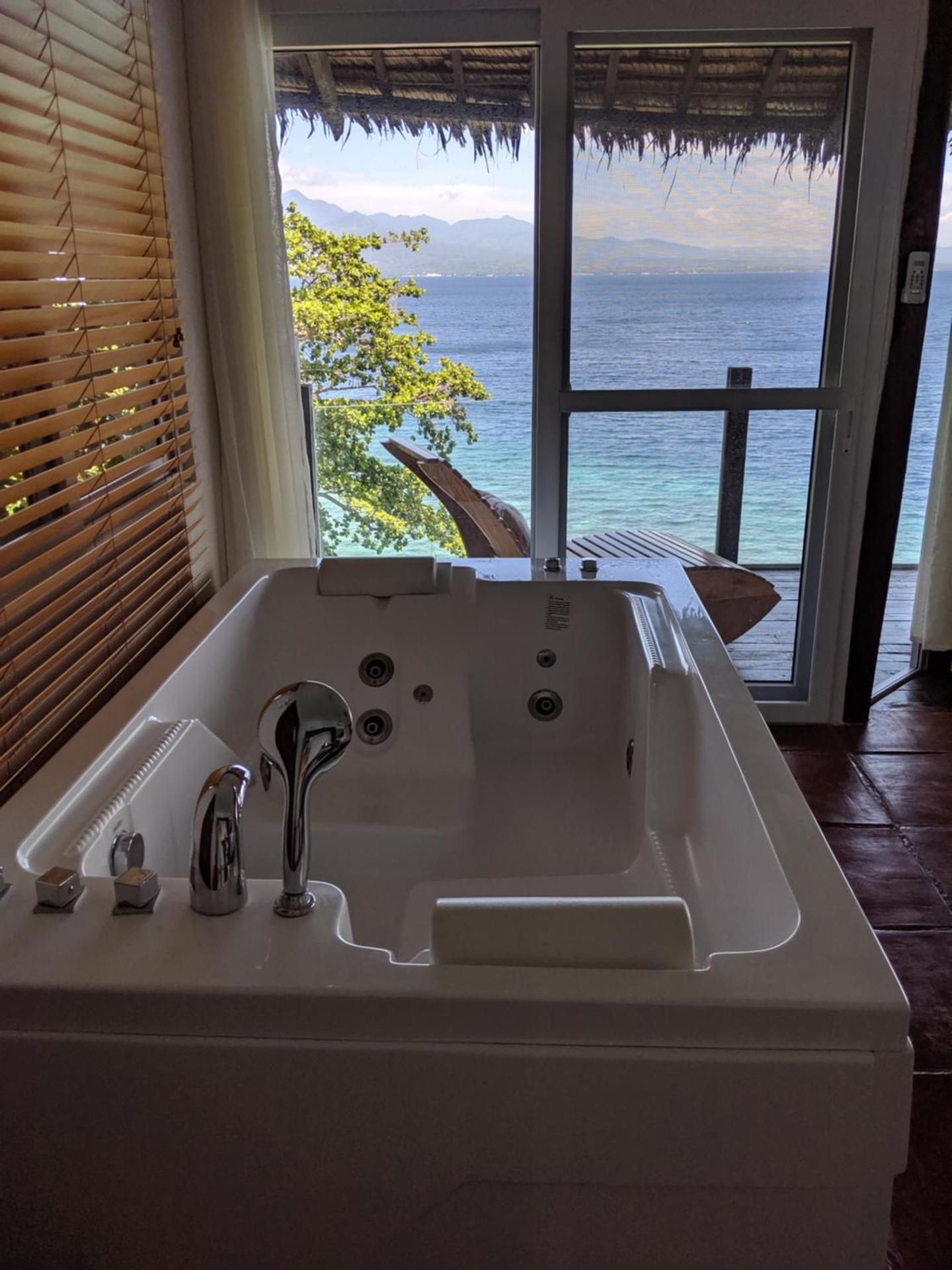 Deluxe Bungalow with Sea View