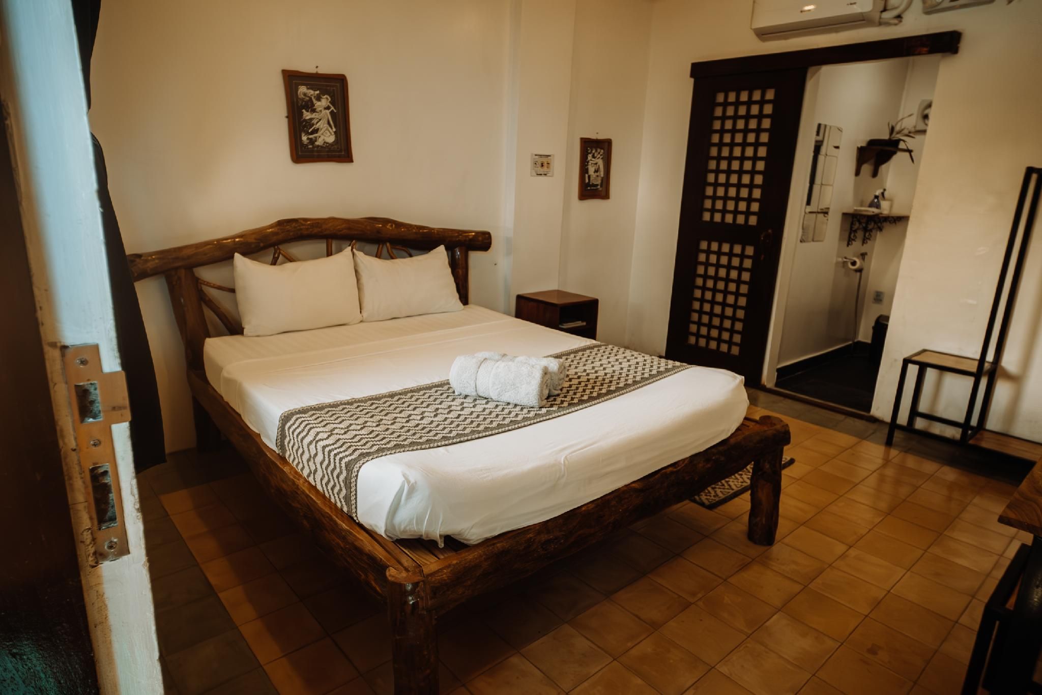 Standard Couple Room