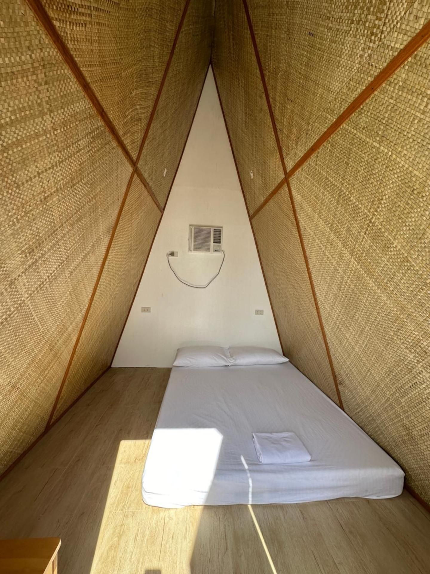 Tuyom by Hostel 7