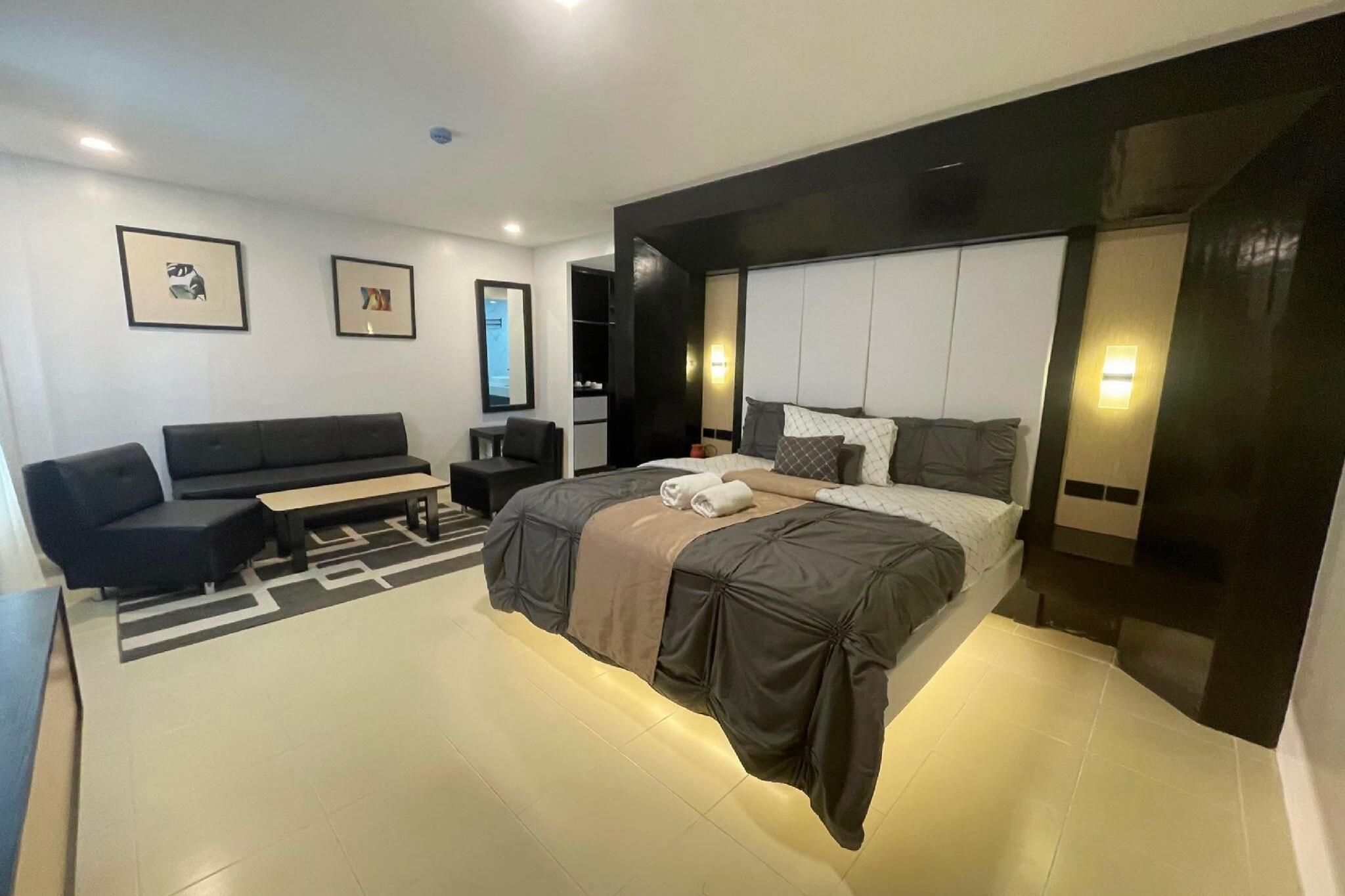 Suite Room