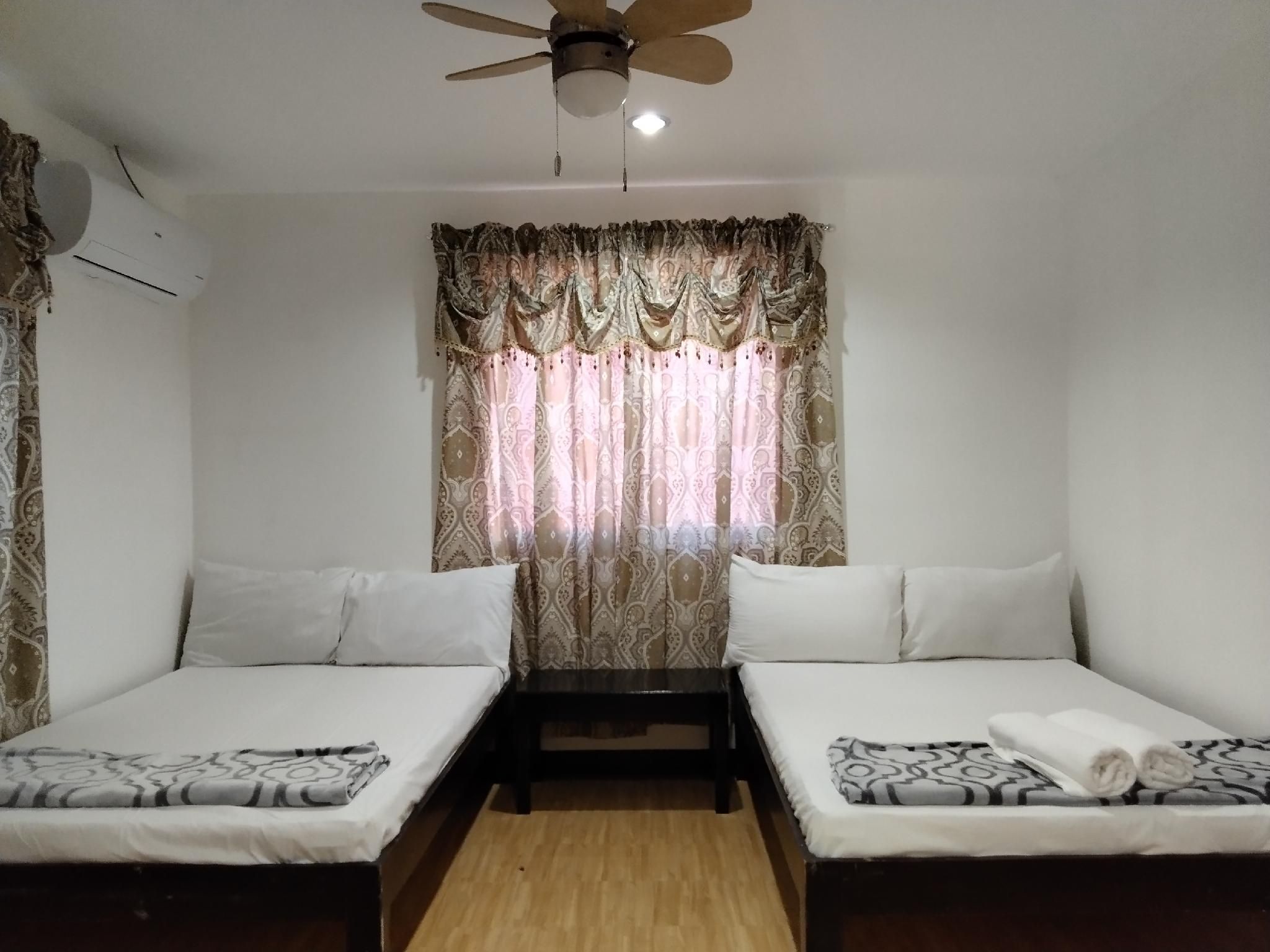 Deluxe Double Room with Shower