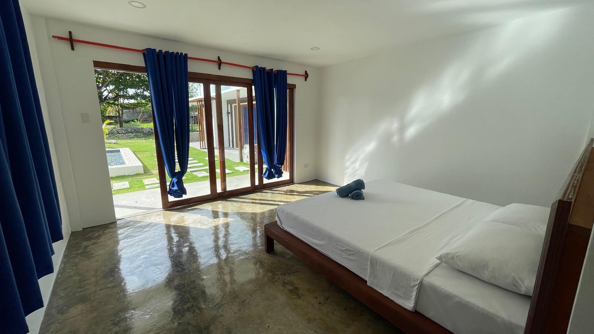 Pool Access King Room