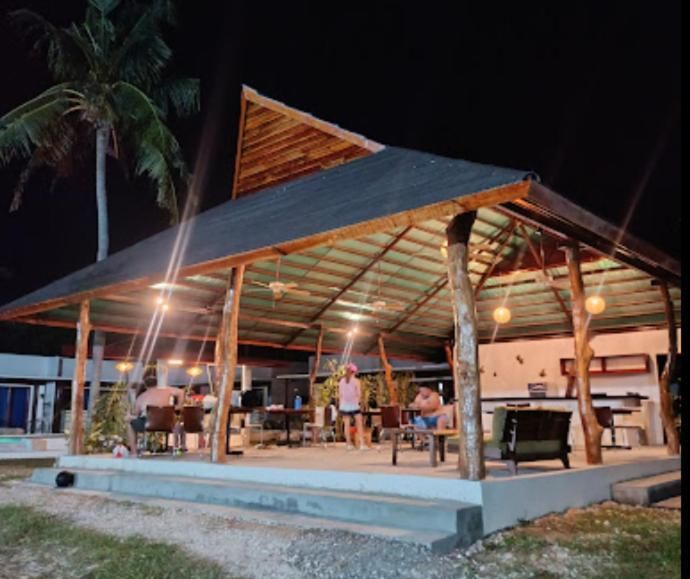 Bluewaves Hostel & Villa Panagsama by Hiverooms