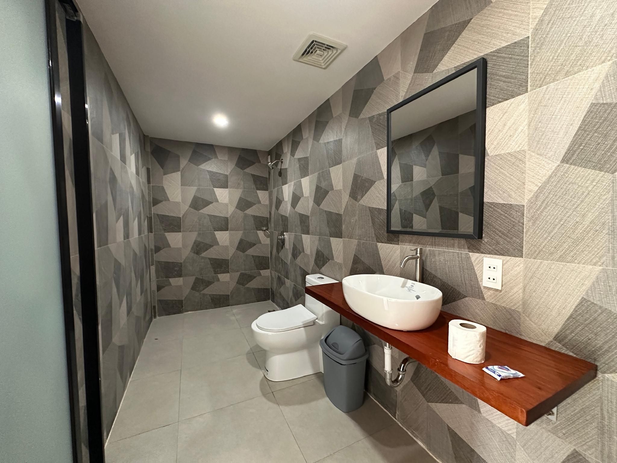 Pool Access Twin Room