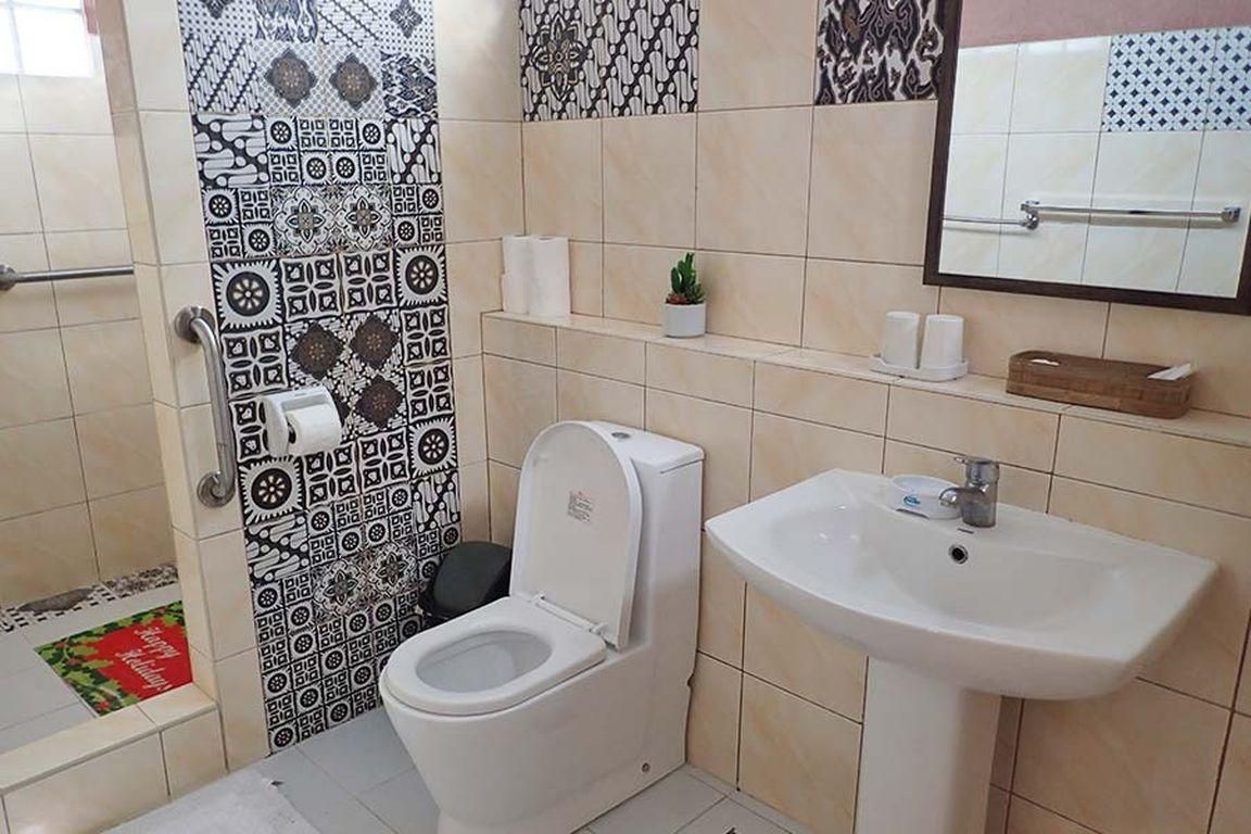 Hale Manna Coastal Gardens Sea View Deluxe Room 2