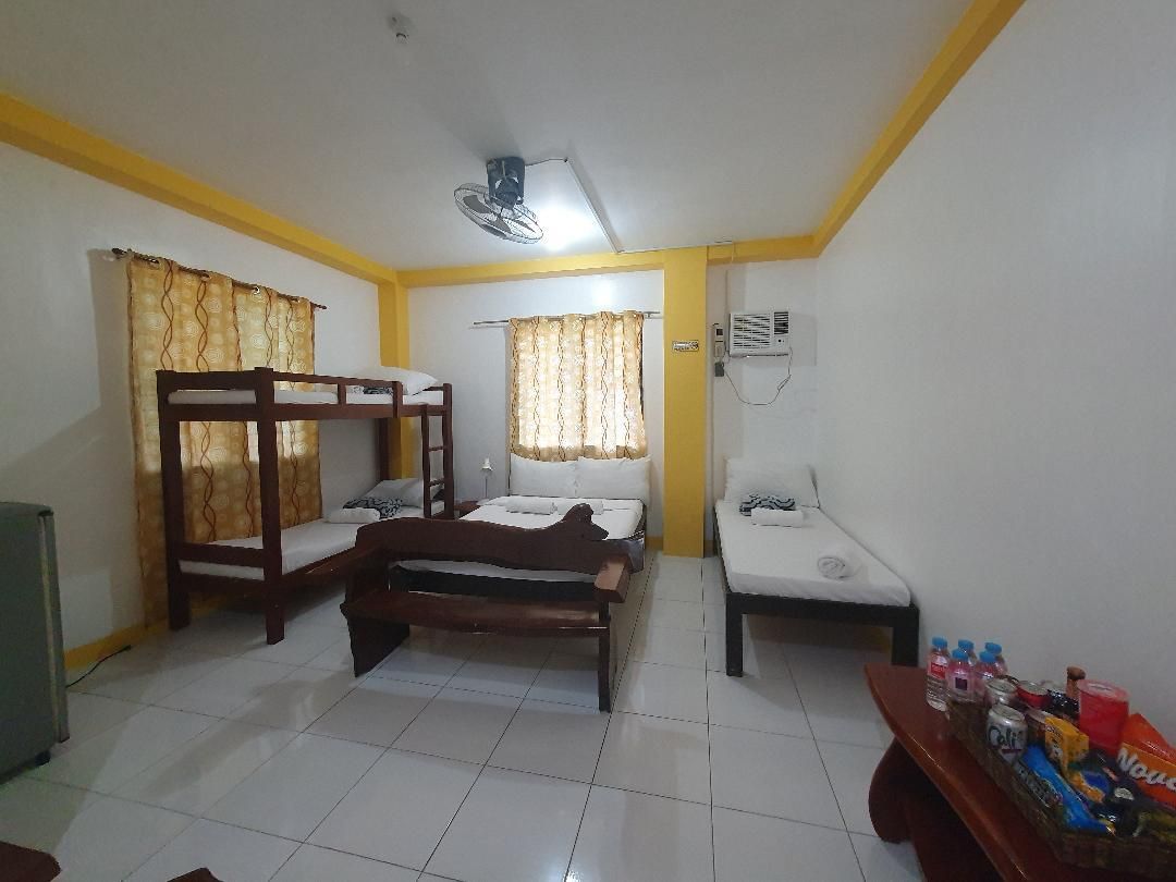 Family Room for 5 People