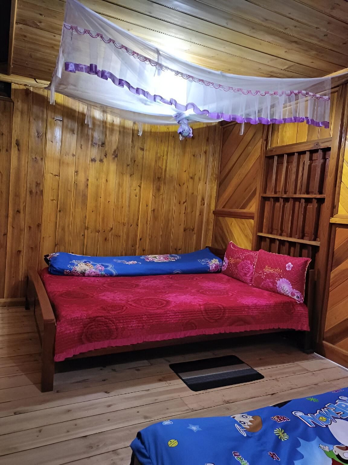 Deluxe Double or Twin