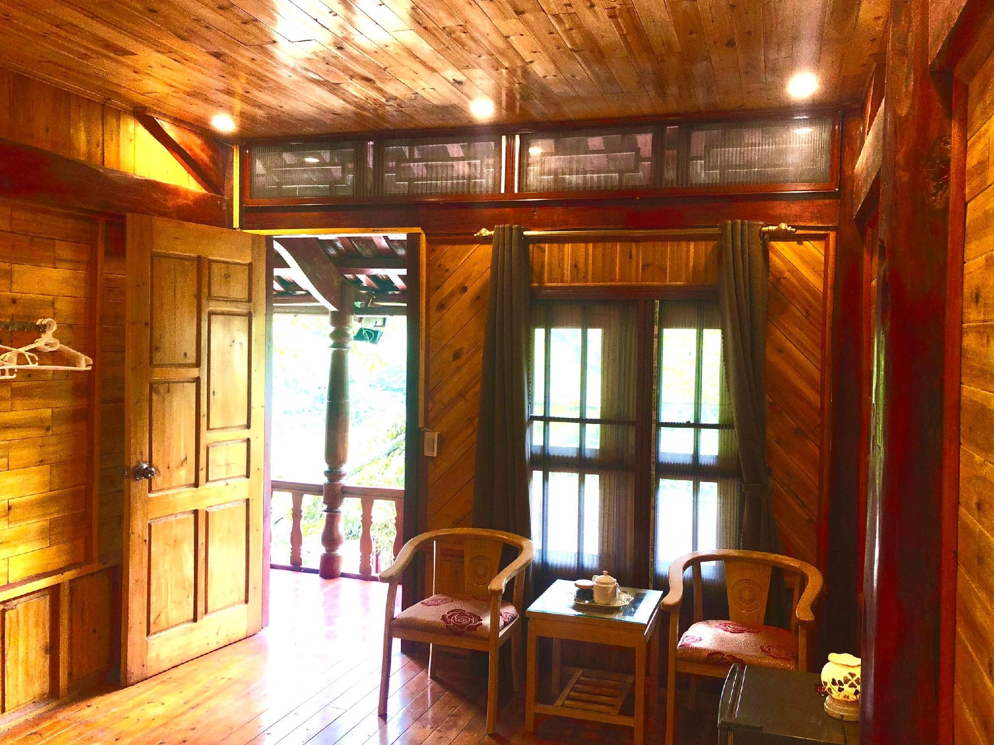 Twin Room with Mountain View