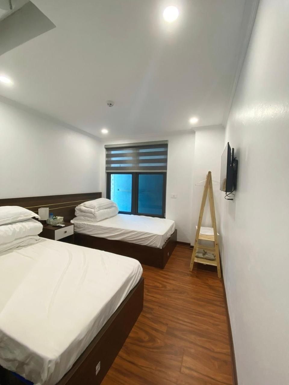 Twin Room with Private Bathroom