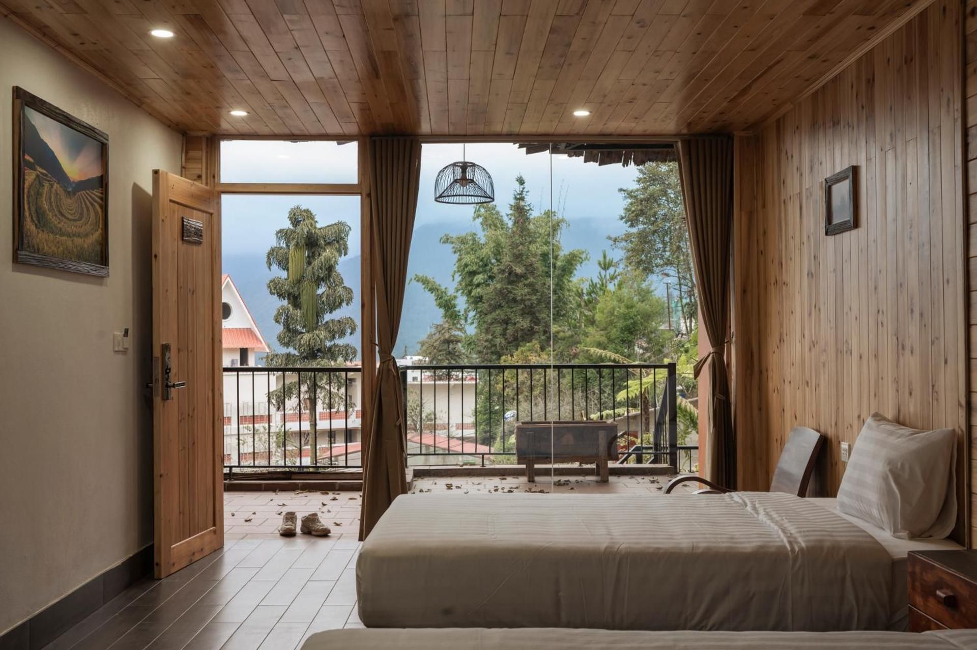 Triple Room with Mountain View