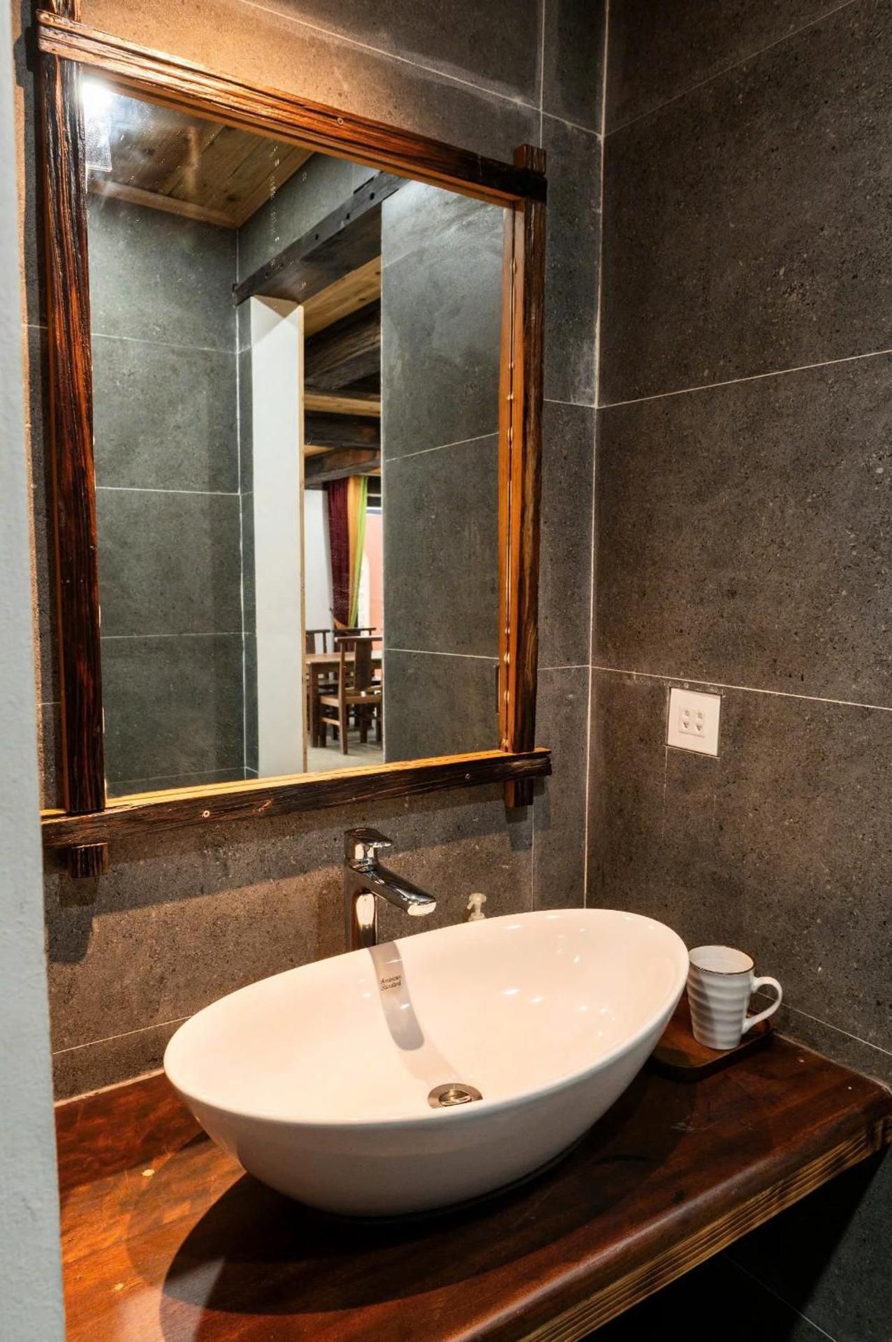 Three-Bedroom Standard Apartment