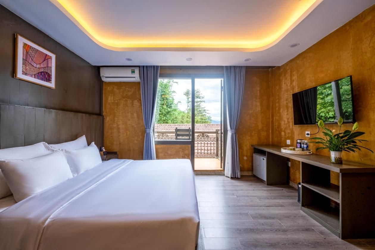 Queen Room with Garden View