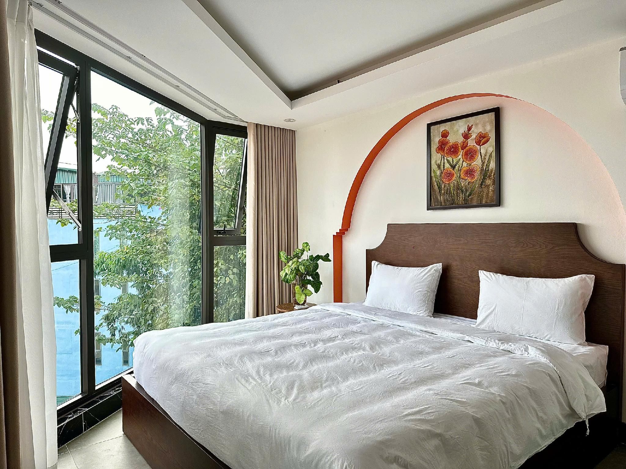 One Bedroom Deluxe Mountain View