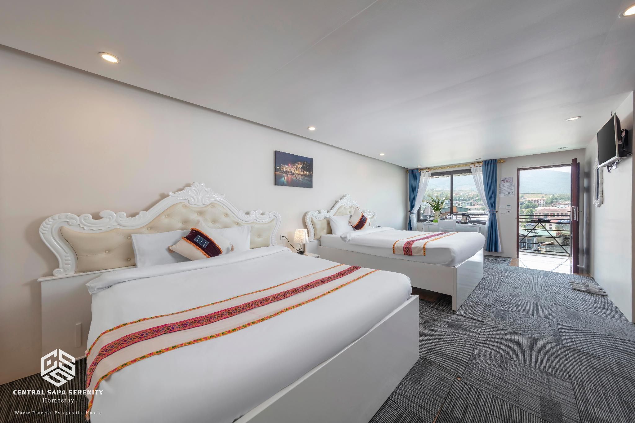 Family Room with Mountain View