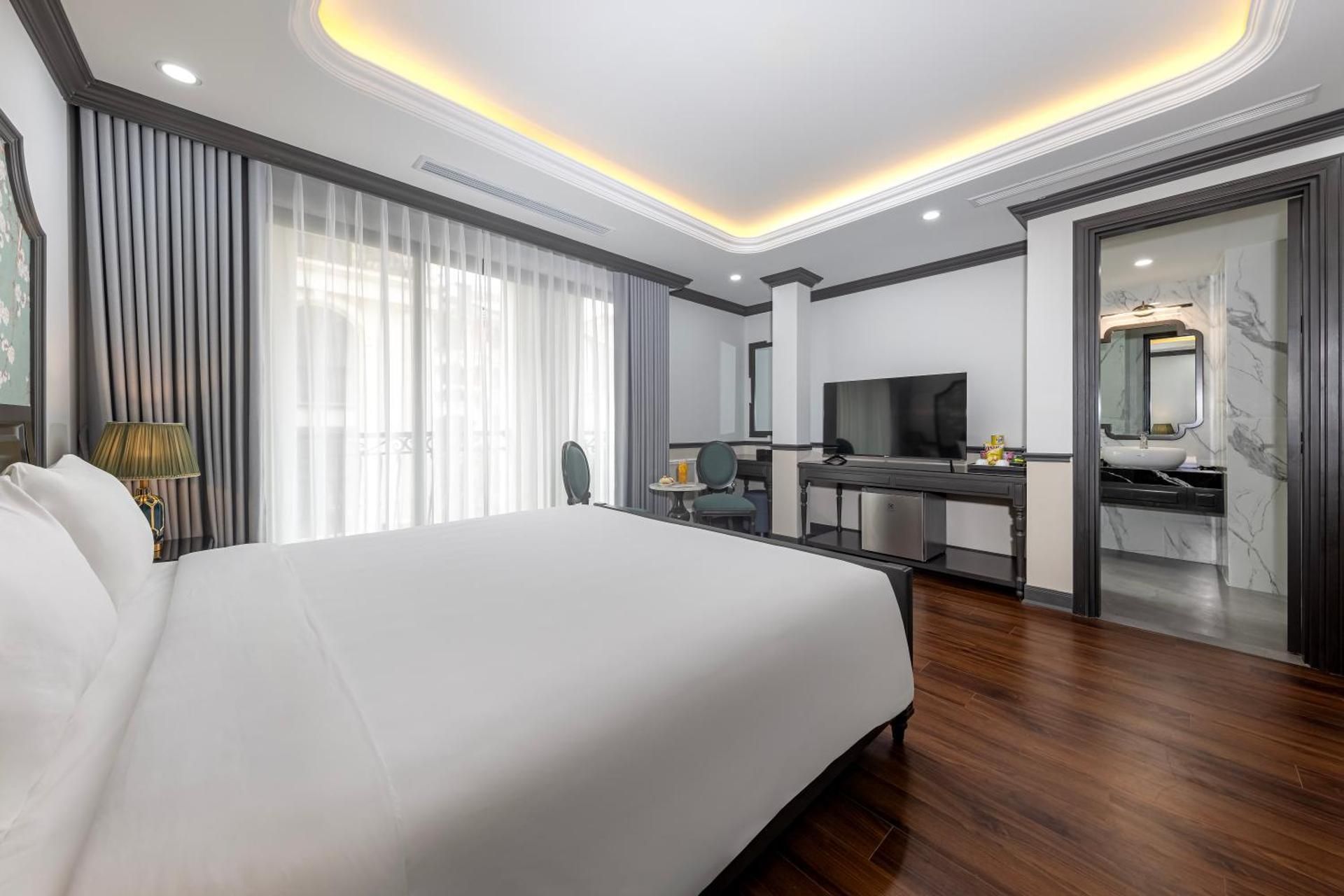 King Room with Balcony