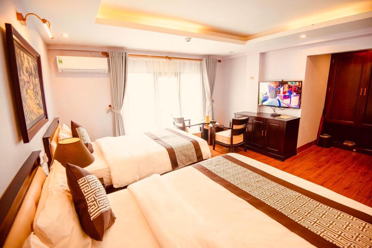 Superior Family Room