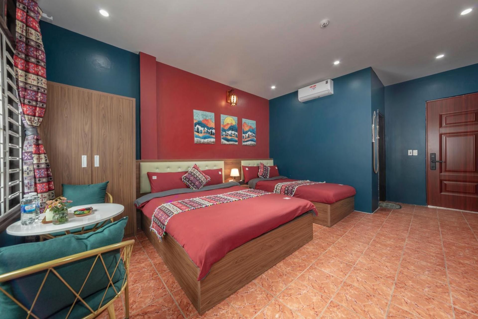 Deluxe Double or Twin Room with City View