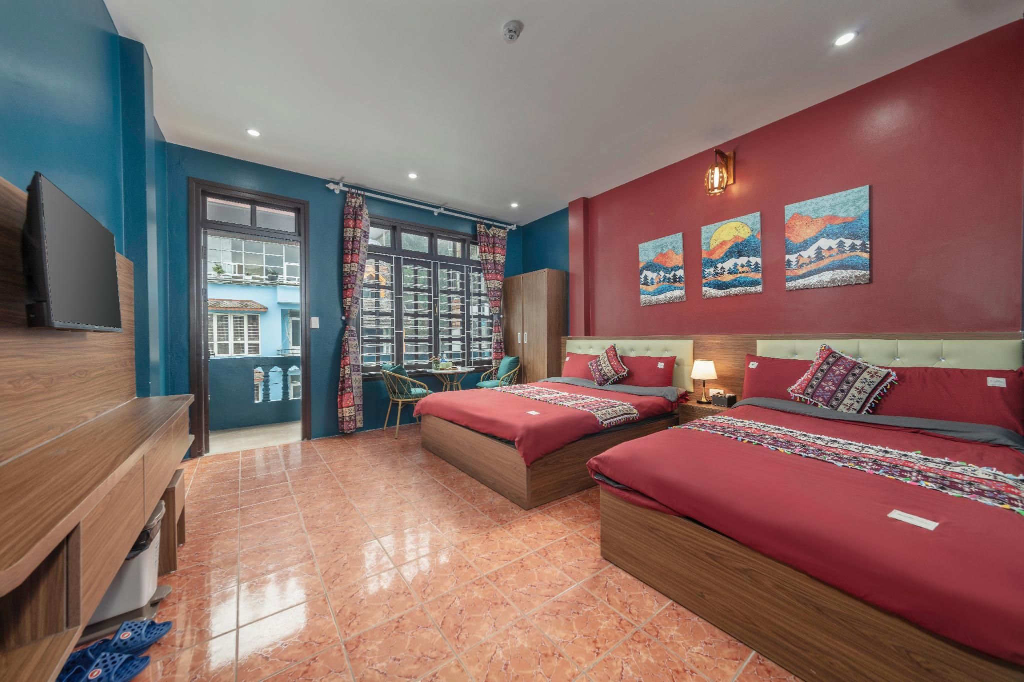 Bunk Bed in Mixed Dormitory Room