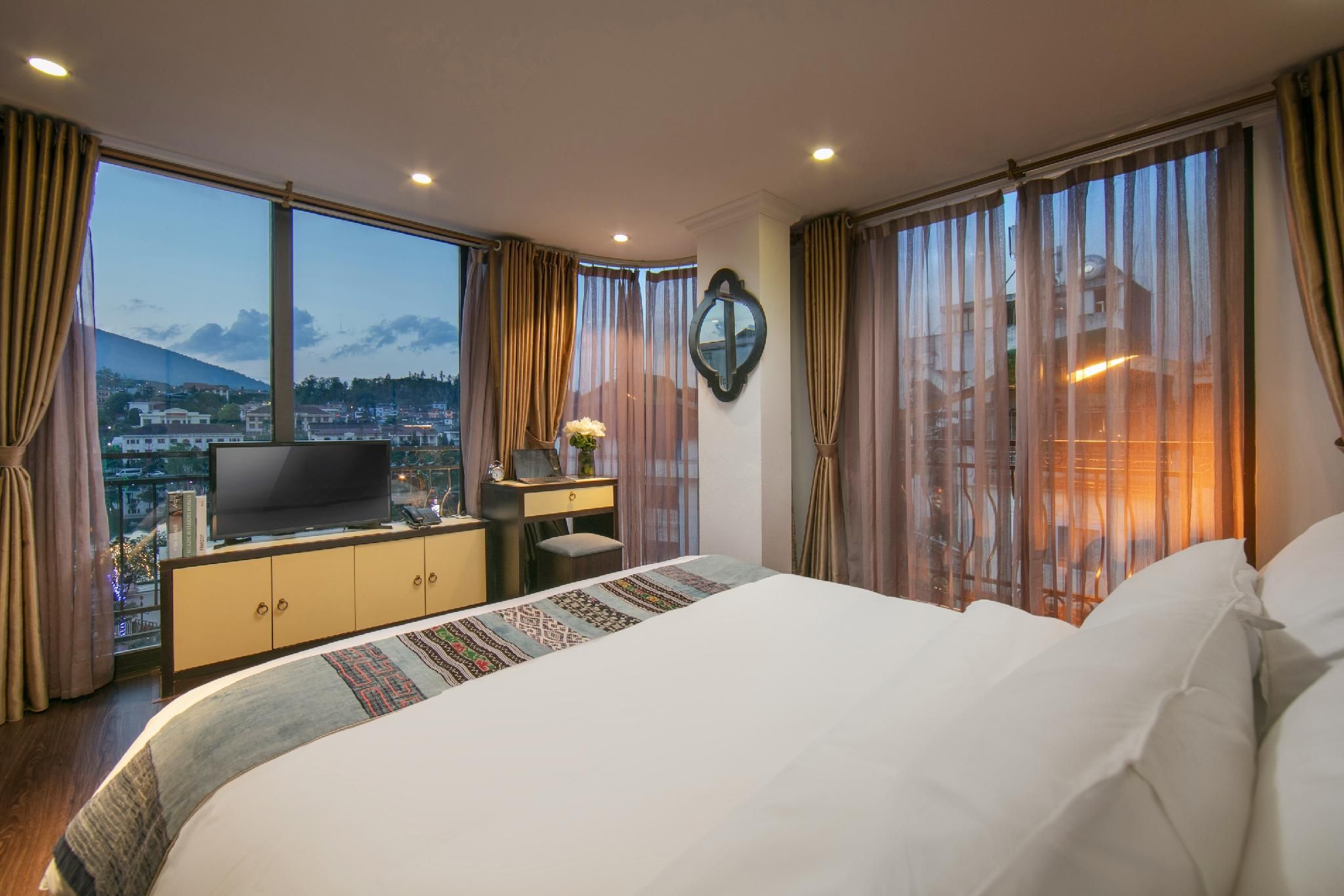 Deluxe Double Room - City View