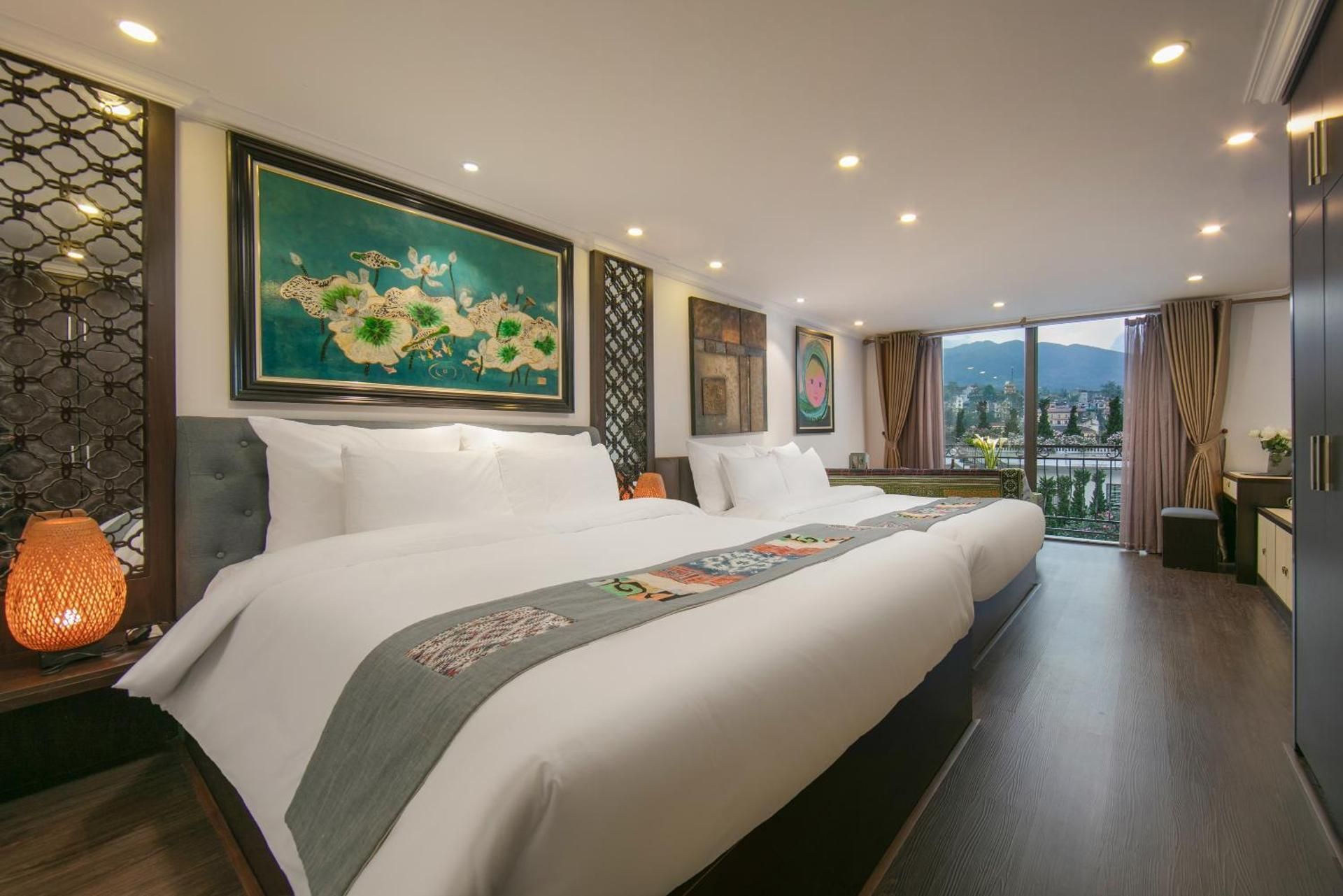 Deluxe Family Room