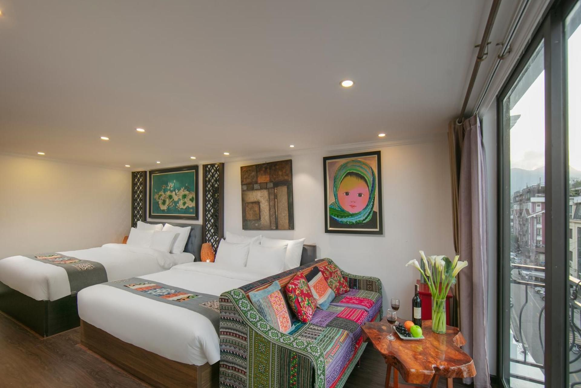 Deluxe Family Room