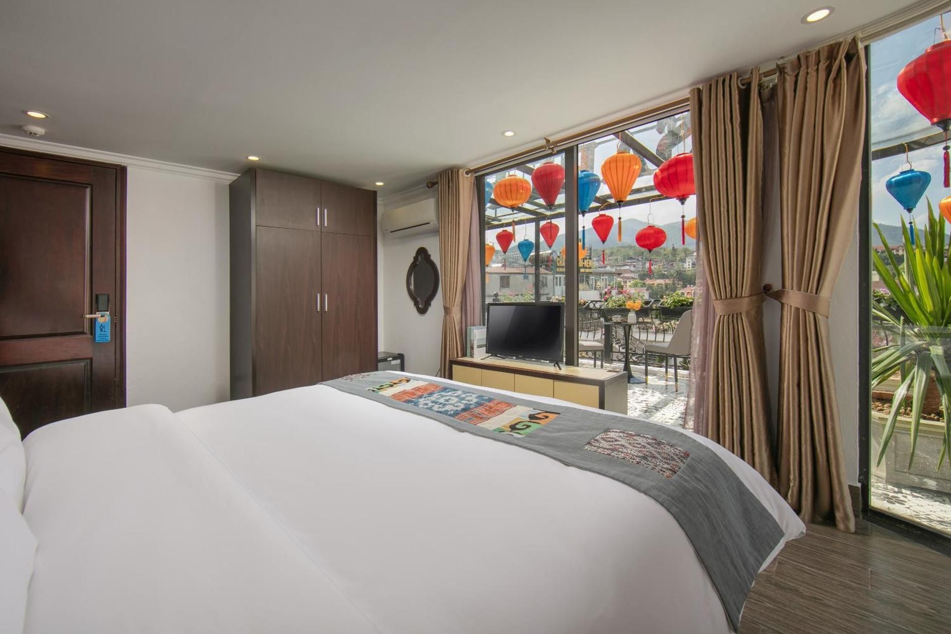 Deluxe Double Room with Bath