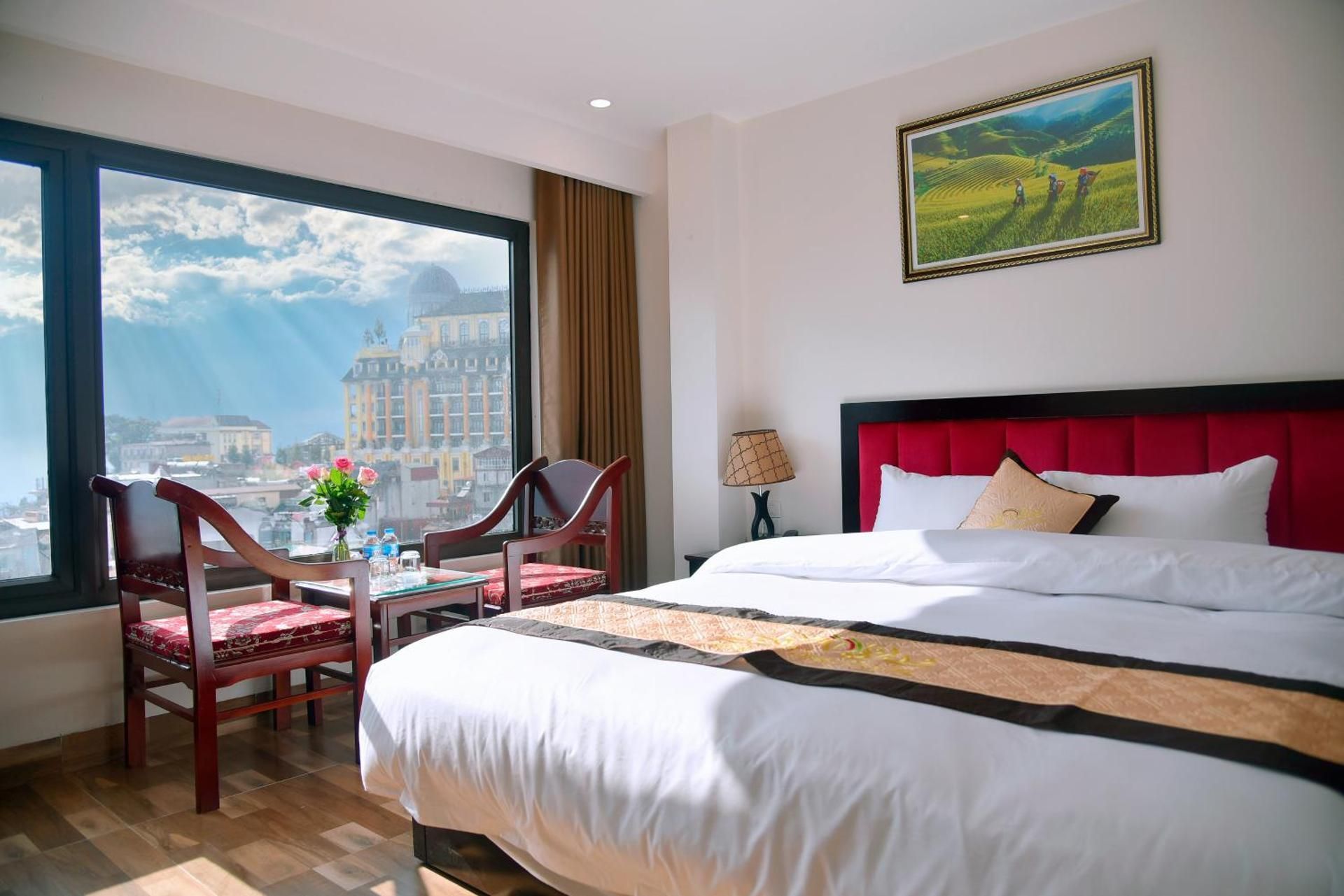 Deluxe Mountain View Room