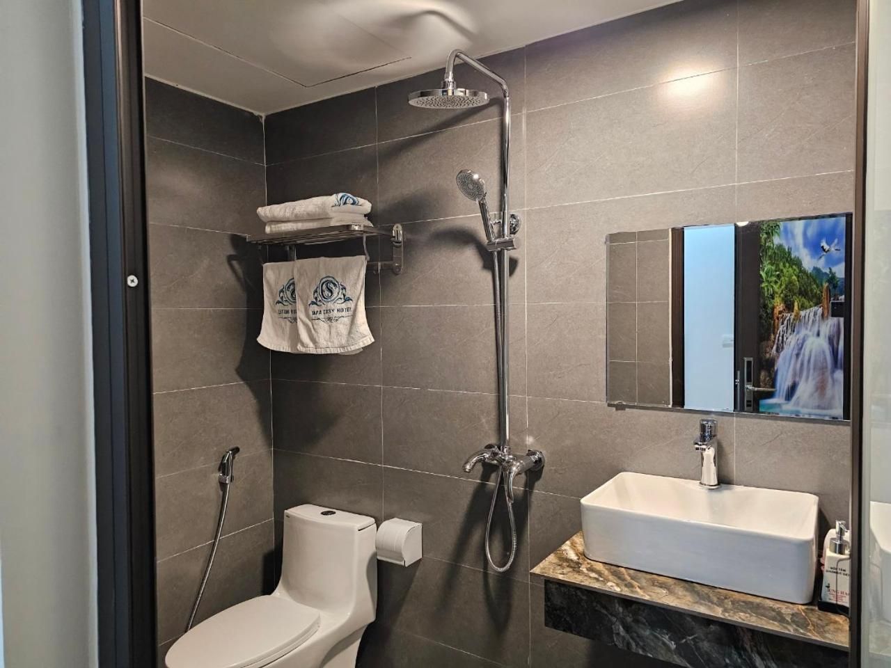 Twin Room with Mountain View