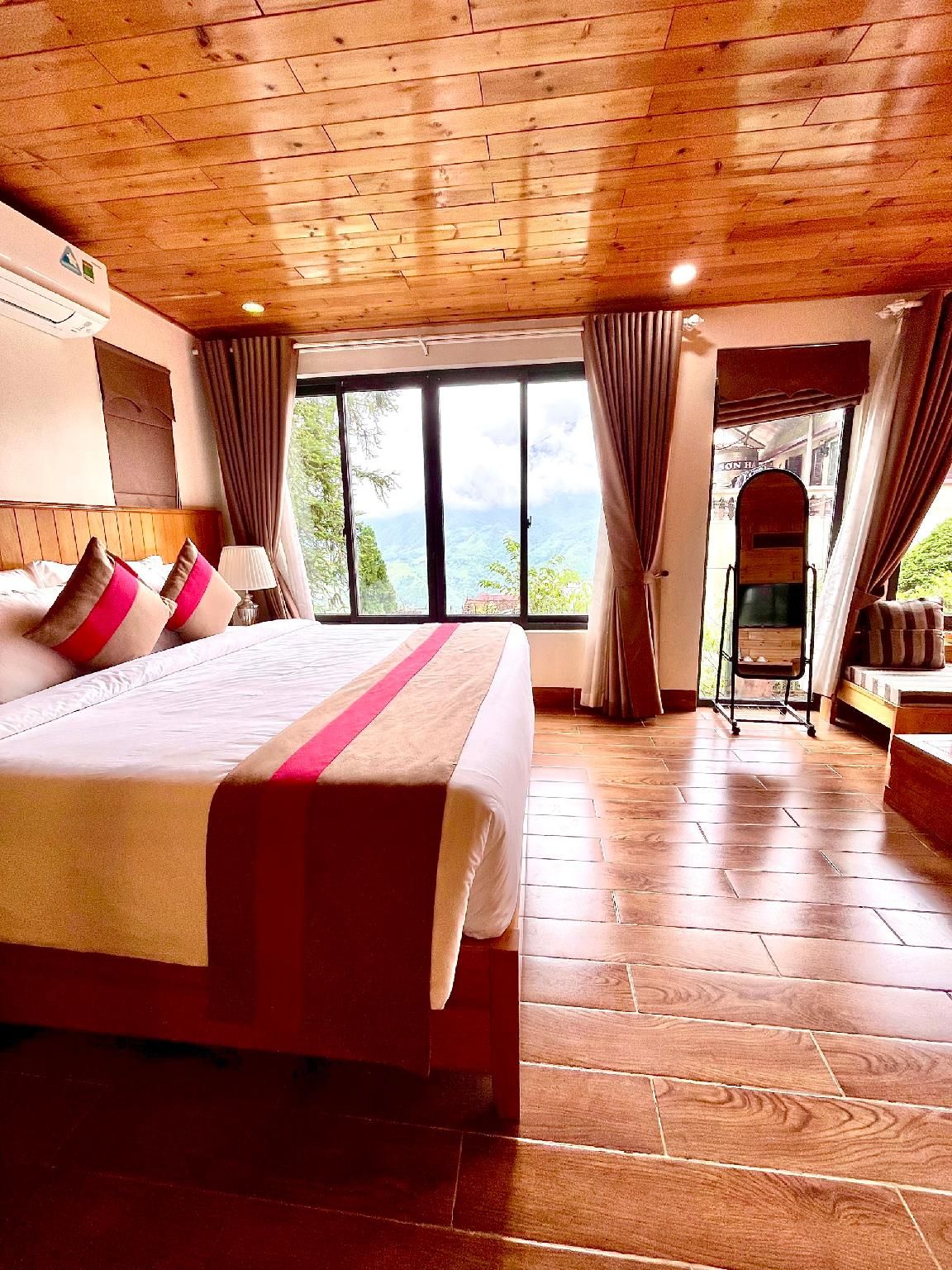 Deluxe Apartment for 4 Adults