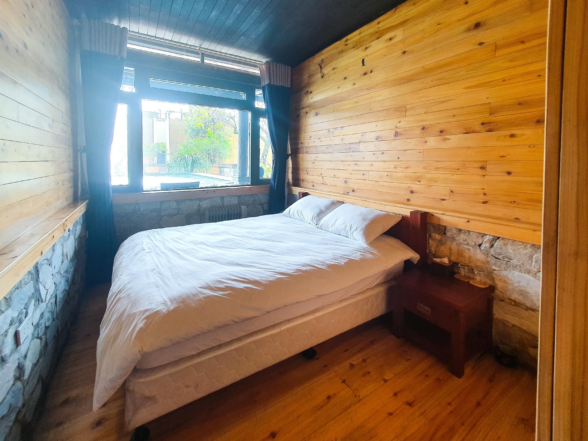 Standard Shared Bathroom